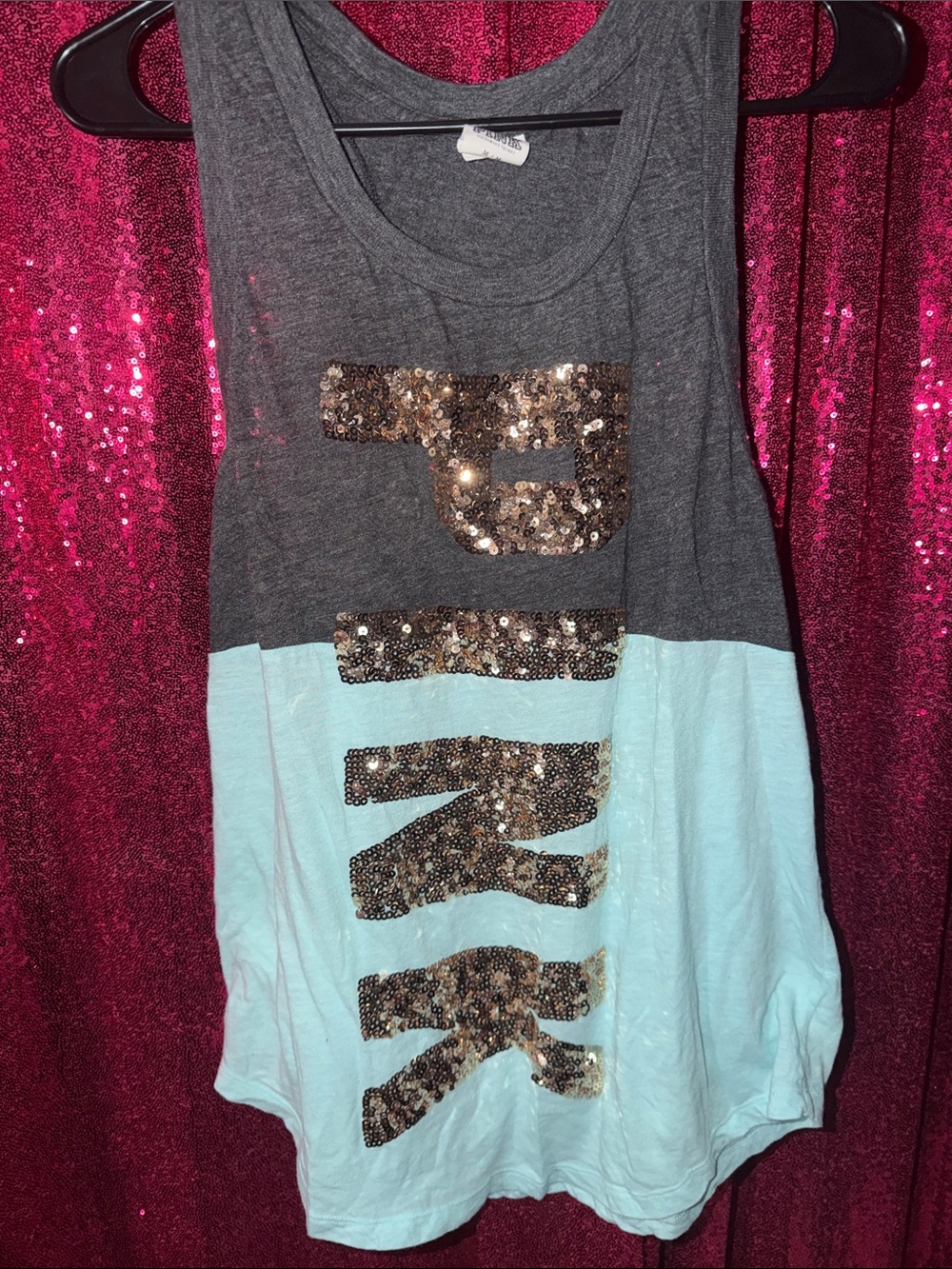 Love Pink' Two-Tone Sequin Graphic Tank Top - Gray & Light Blue